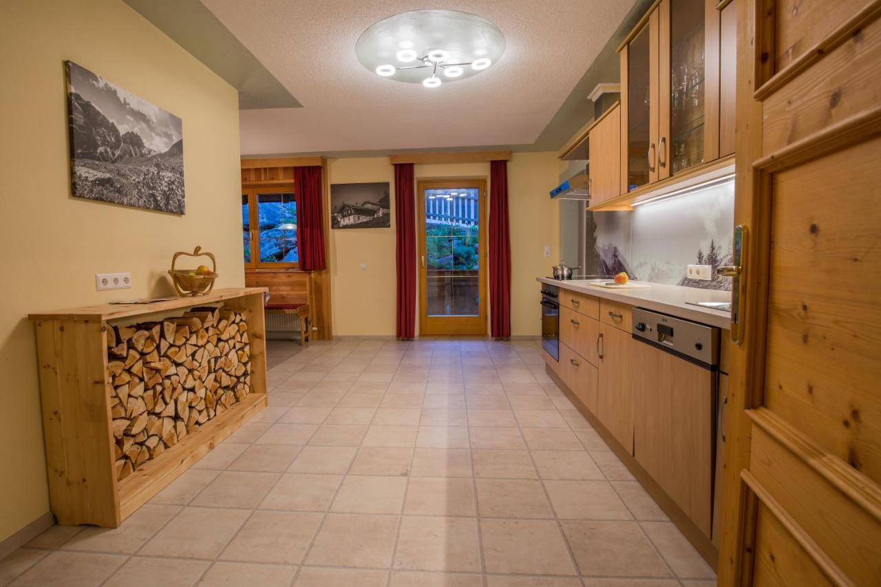 Stubaier Gletscher Xl Apartments Residenz Haus Alpenkoenig Ferienwohnungen Im Alpinen Charme Stubai Super Card Inklusive Neustift im Stubaital Extérieur photo