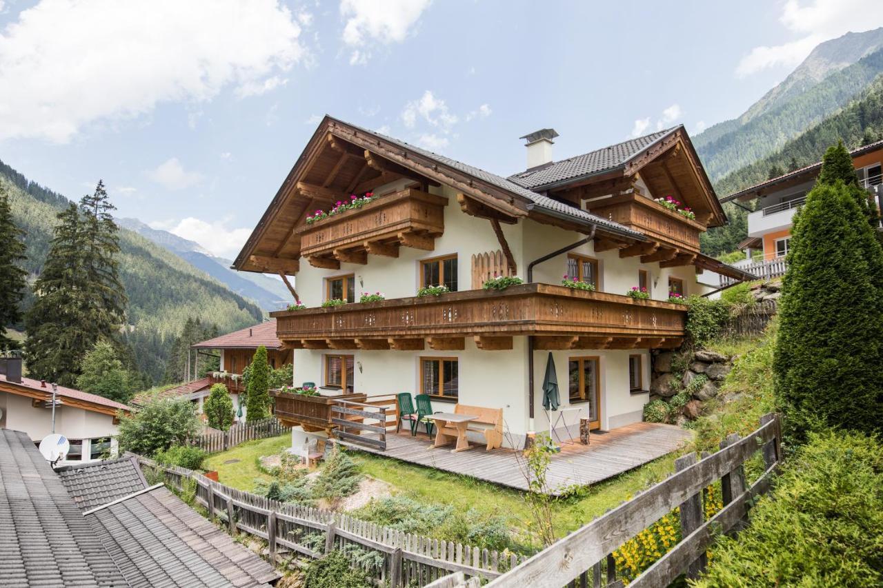 Stubaier Gletscher Xl Apartments Residenz Haus Alpenkoenig Ferienwohnungen Im Alpinen Charme Stubai Super Card Inklusive Neustift im Stubaital Extérieur photo